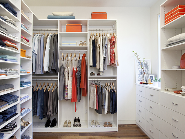 How do you lay out a walk-in closet? Expert organizers advise