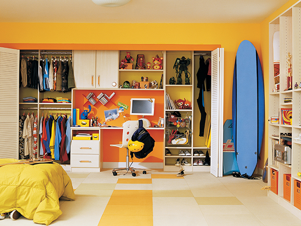 Kids bedroom shop closet