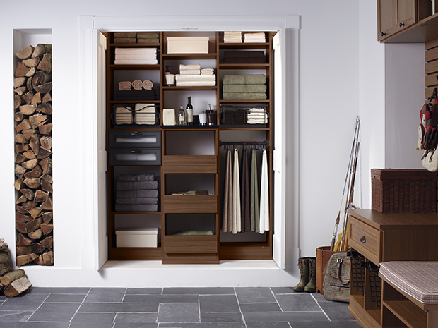 CALIFORNIA CLOSETS CHARLOTTE – MAKE THE MOST OF YOUR MUDROOM